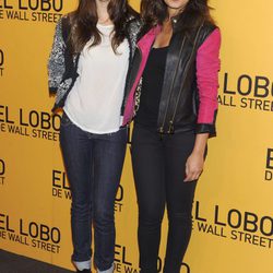 Clara Lago e Hiba Abouk en el estreno de 'El lobo de Wall Street' en Madrid