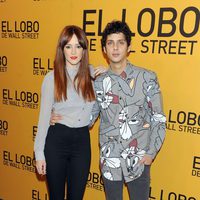 Ana Polvorosa y Eduardo Casanova en el estreno de 'El lobo de Wall Street' en Madrid
