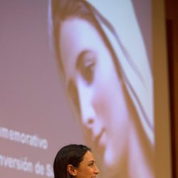 Tamara Falcó durante un simposio en la Universidad San Pablo CEU