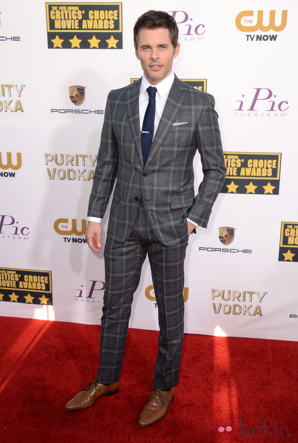 James Marsden en la alfombra roja de los Critics' Choice Movie Awards 2014