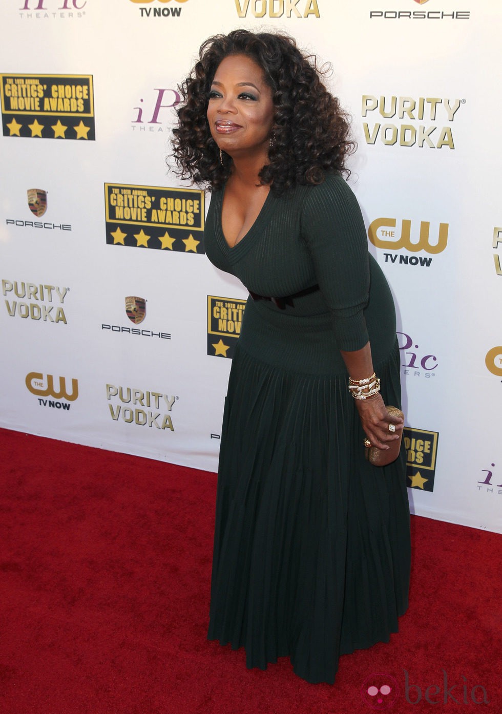 Oprah Winfrey en la alfombra roja de los Critics' Choice Movie Awards 2014