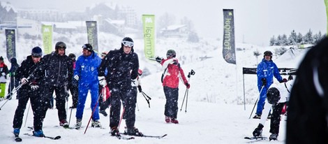 El Príncipe Felipe esquiando en Formigal