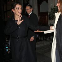 Penélope Cruz después de cenar con Ridley Scott y su mujer en Londres