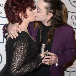 Sharon Osbourne y Ozzy Osbourne en la fiesta Pre-Grammy 2014 de Clive Davis