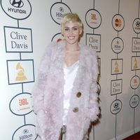 Miley Cyrus en la fiesta Pre-Grammy 2014 de Clive Davis
