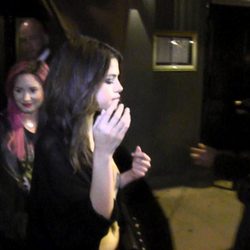 Selena Gomez y Demi Lovato salen a cenar tras la salida de prisión de Justin Bieber