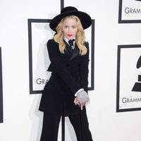 Madonna en la alfombra roja de los Grammy 2014