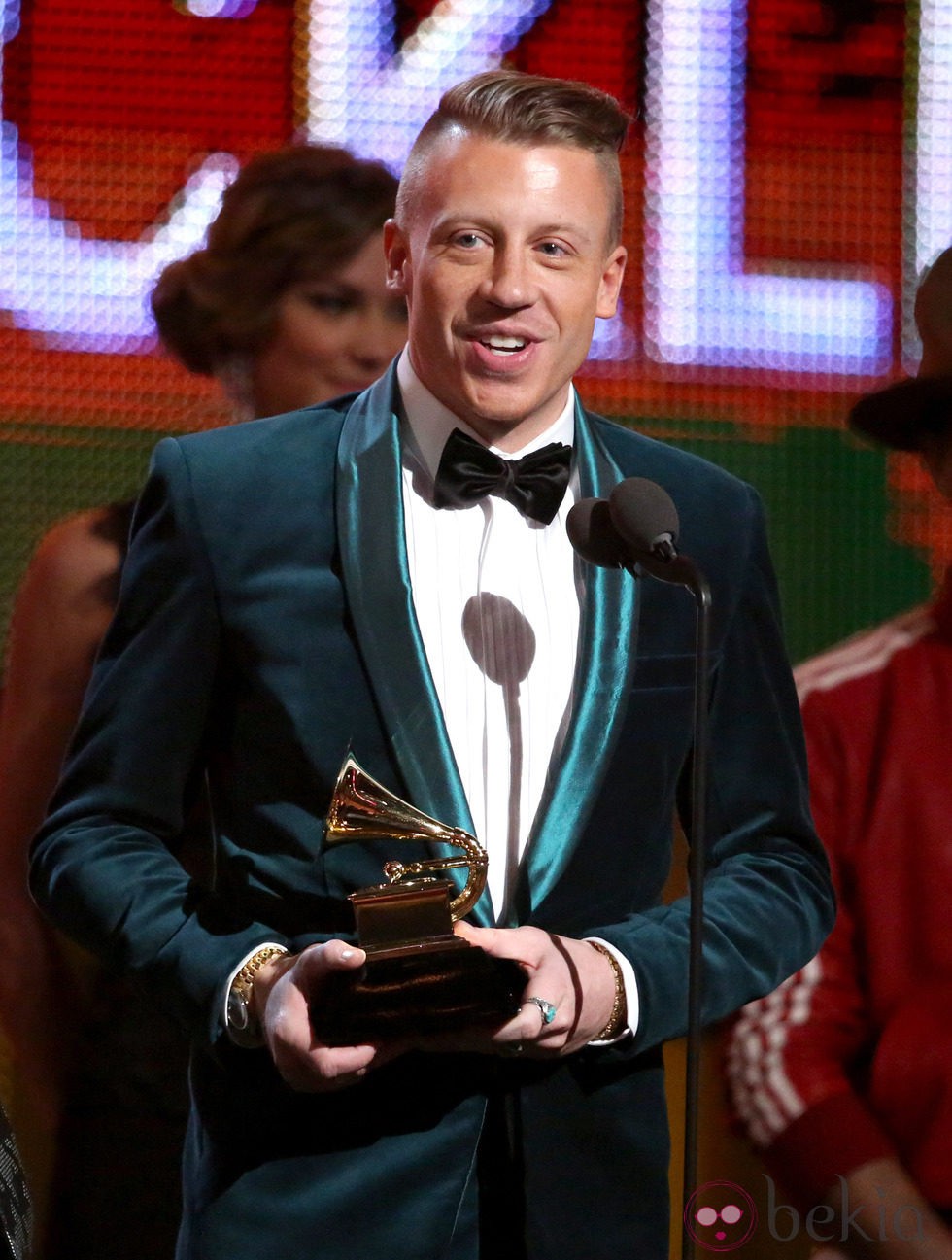 Macklemore recogiendo su galardón en los Grammy 2014