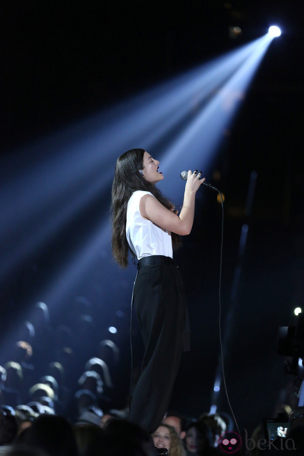 Lorde durante su actuación en los Grammy 2014