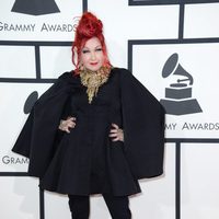 Cyndi Lauper en la alfombra roja de los Grammy 2014