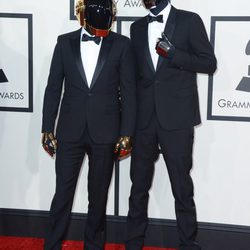 Daft Punk en la alfombra roja de los Grammy 2014