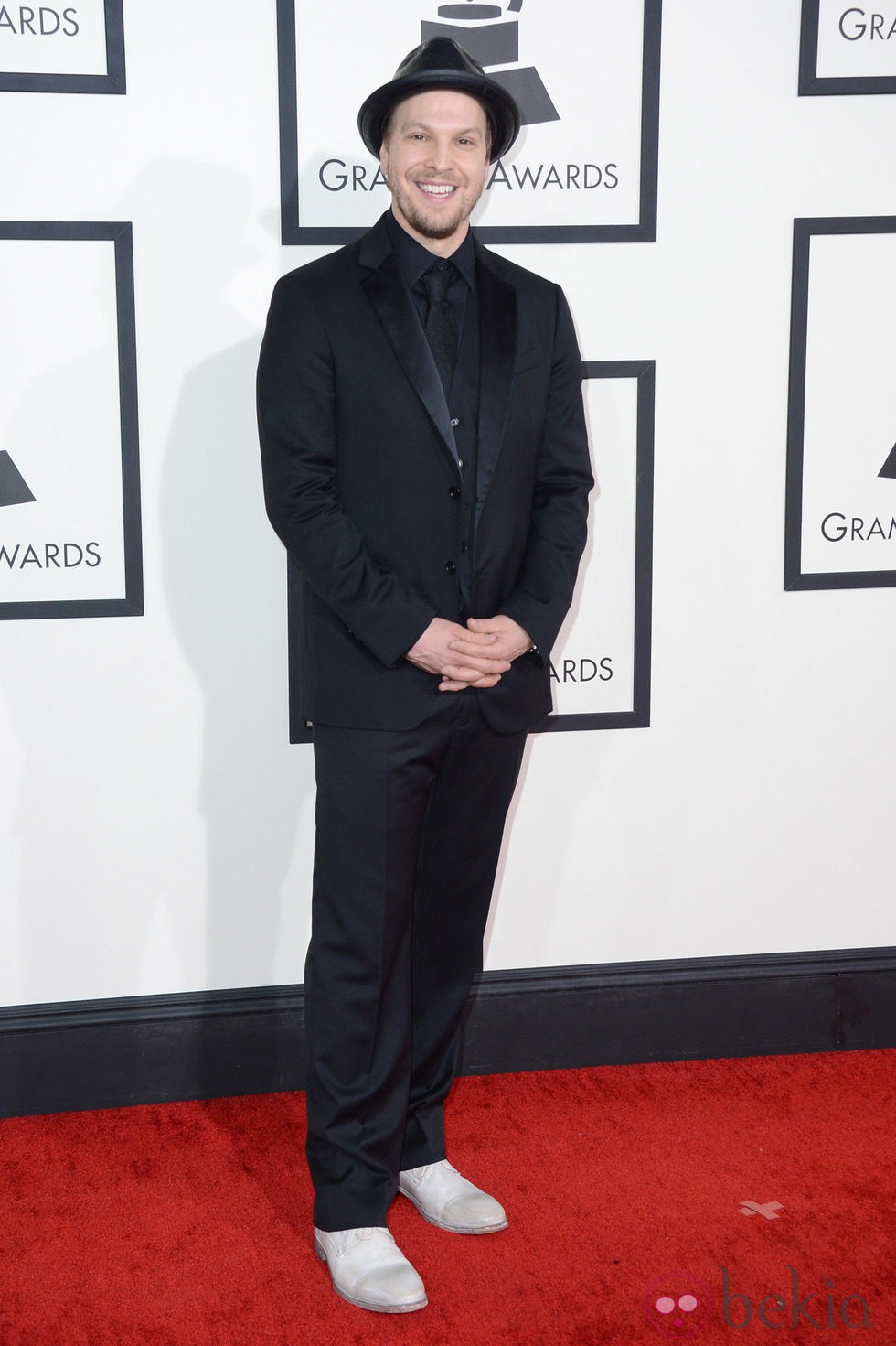 Gavin DeGraw en la alfombra roja de los Grammy 2014