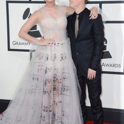 Katy Perry y su hermano David Hudson en los Grammy 2014