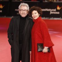 José Sacristán y su mujer en la alfombra roja de los Premios Feroz 2014