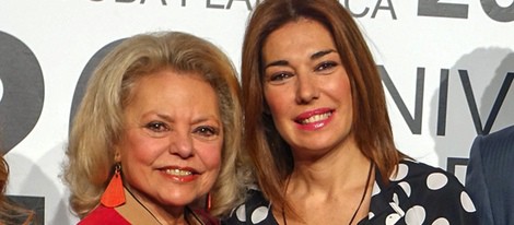 Mayra Gómez Kemp y Raquel Revuelta en el SIMOF 2014
