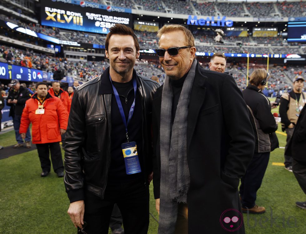 Hugh Jackman y Kevin Costner en la Super Bowl 2014
