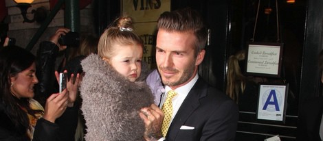 David Beckham con Harper Seven tras el desfile de Victoria Beckham en Nueva York