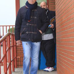 José Ortega Cano saliendo de la cárcel de Sevilla tras visitar a José Fernando