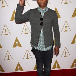 Pharrell Williams en el almuerzo a los nominados a los Oscar 2014