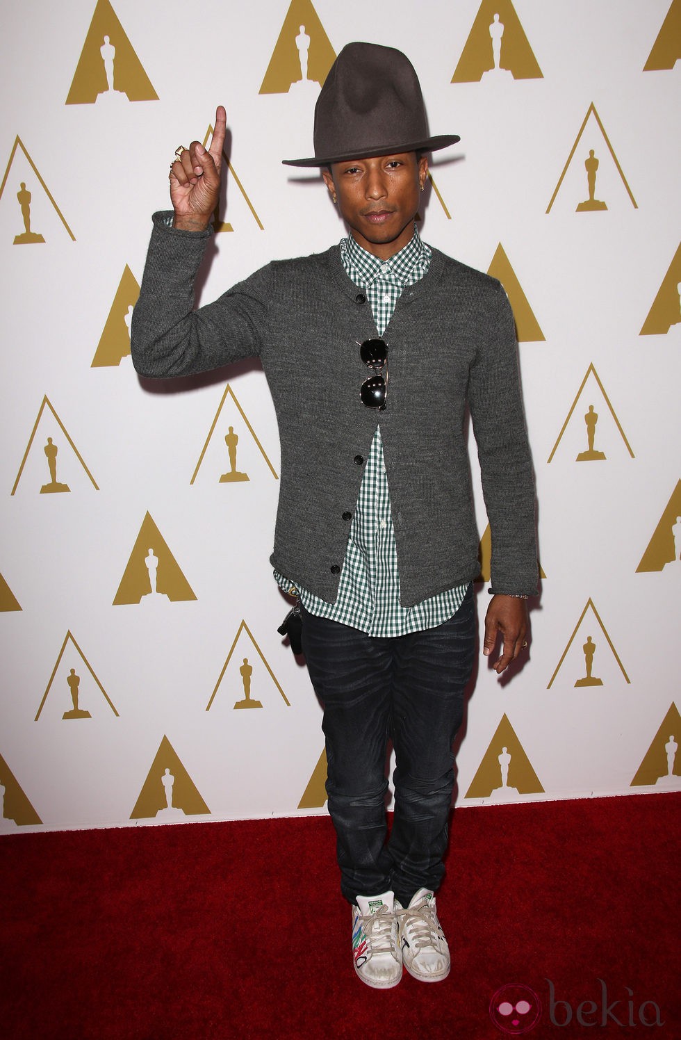 Pharrell Williams en el almuerzo a los nominados a los Oscar 2014