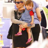 Elsa Pataky de compras en Los Angeles con su hija India Rose