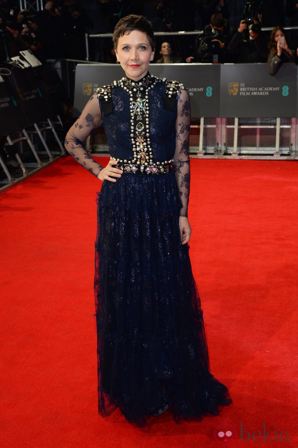Maggie Gyllenhaal en la alfombra roja de los BAFTA 2014