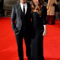 Christian Bale y Sibi Blazic en los BAFTA 2014