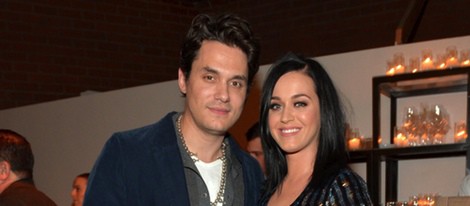 Katy Perry y John Mayer en una fiesta benéfica contra el cáncer