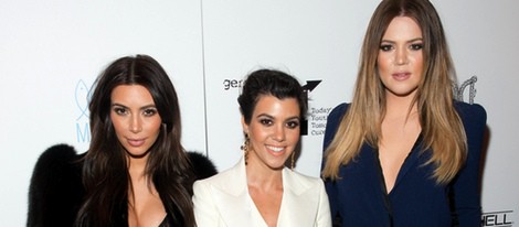 Kim, Kourtney y Khloe Kardashian en una fiesta solidaria en Nueva York