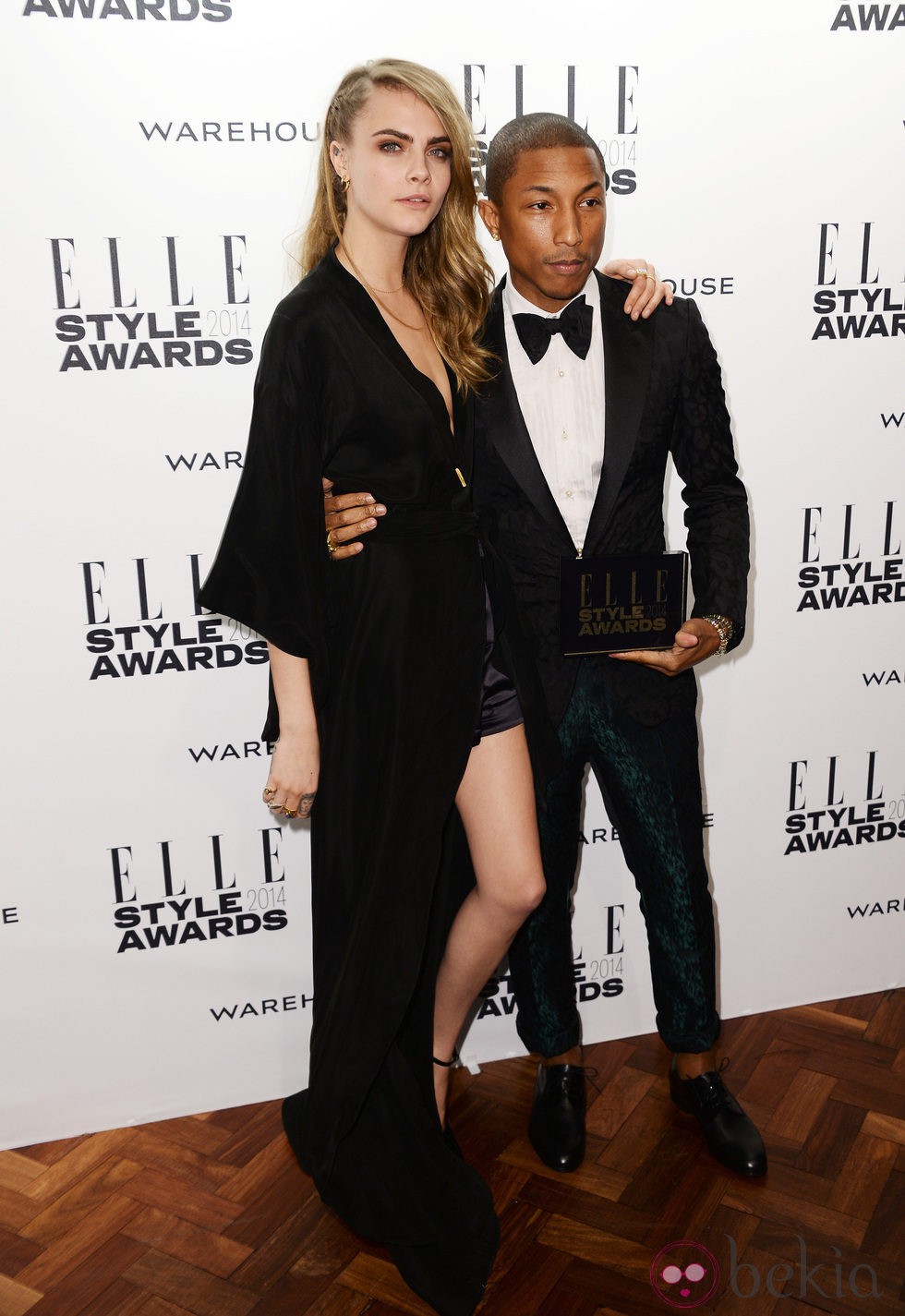 Cara Delevinge y Pharrell Williams en los Elle Style Awards 2014