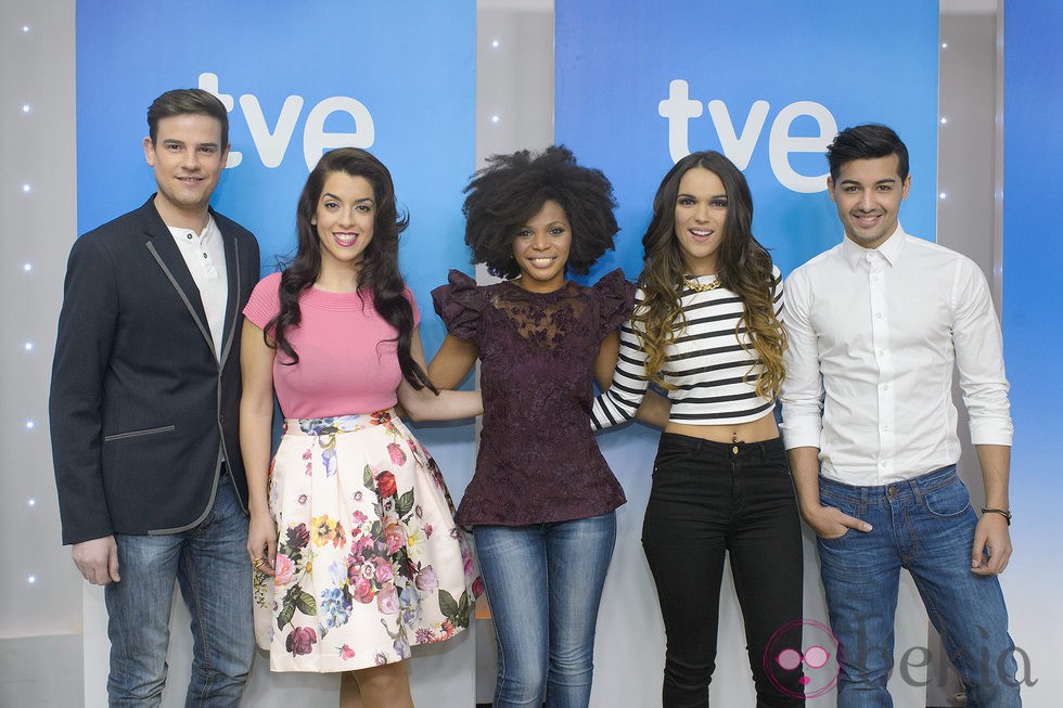 Raúl, Ruth Lorenzo, Brequette, Dama y Jorge González en la presentación de 'Mira quién va a Eurovisión'