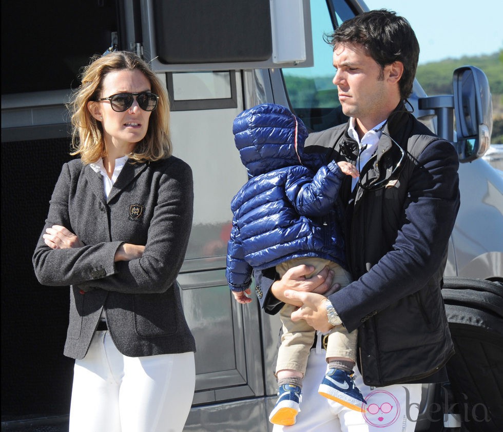 Marta Ortega y Sergio Álvarez con su hijo Amancio en el XX Circuito Hípico del Sol de Salto