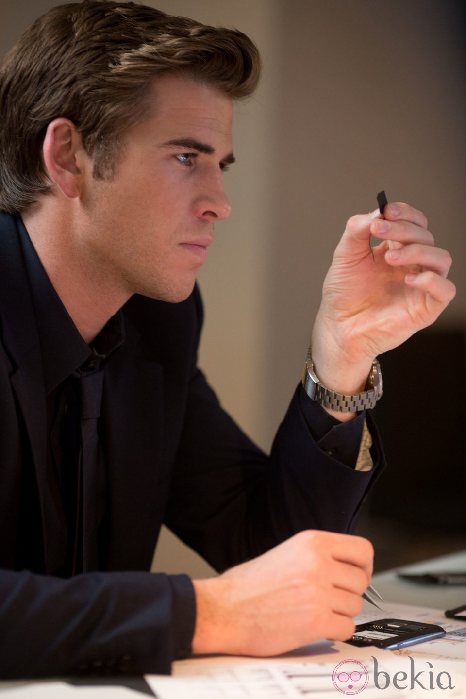Liam Hemsworth en 'El poder del dinero'