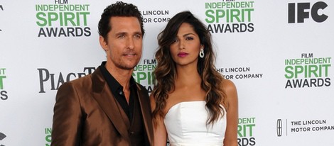 Matthew McConaughey y Camila Alves en los Independent Spirit Awards 2014