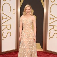 Cate Blanchett en la alfombra roja de los Oscar 2014
