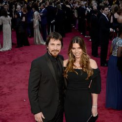 Christian Bale y Sibi Blazic en la alfombra roja de los Oscar 2014