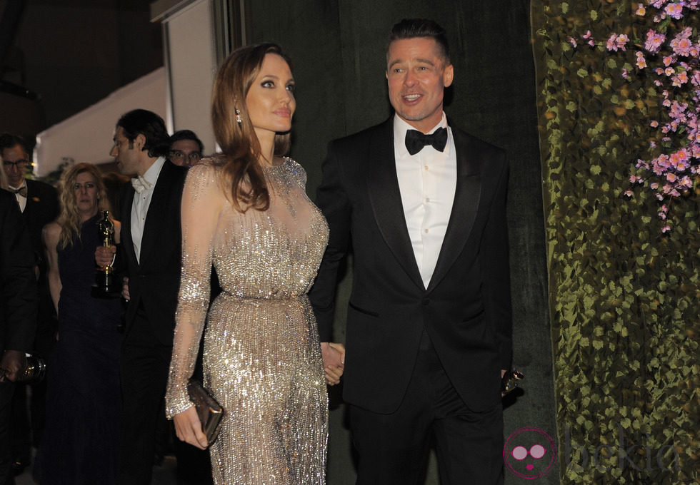 Angelina Jolie y Brad Pitt en la fiesta Governors Ball tras los Oscar 2014