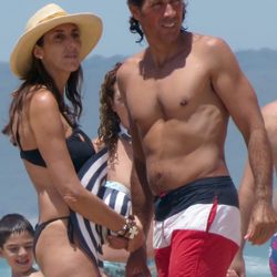Paz Padilla y su novio Antonio en la playa