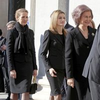 La Reina Sofía, la Princesa Letizia y la Infanta Elena en la misa homenaje en el 10 aniversario del 11M