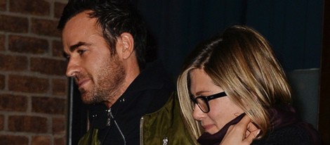 Jennifer Aniston y Justin Theroux a la salida de un restaurante de Nueva York