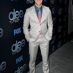 Darren Criss en la fiesta del episodio 100 de 'Glee'