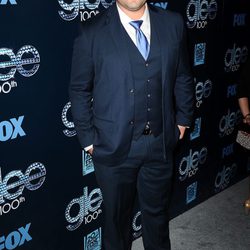Max Adler en la fiesta del episodio 100 de 'Glee'