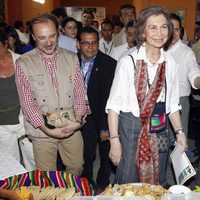 La Reina Sofía, muy feliz en su visita a San Juan Ermita en Guatemala