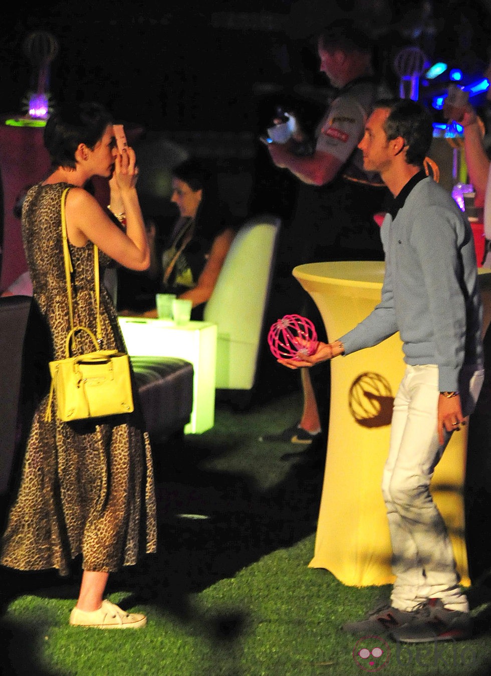 Anne Hathaway y Adam Shulman en la fiesta de 'Rio 2'
