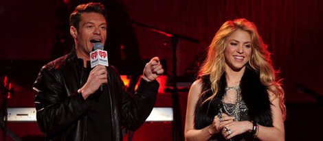 Shakira presenta su nuevo disco con Ryan Seacrest
