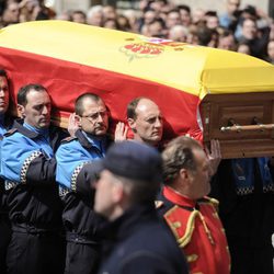 Los restos mortales de Adolfo Suárez llegando a la Catedral de Ávila