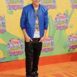 Austin Mahone en los Kids Choice Awards 2014