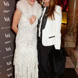 Rita Ora y Eva Cavalli en inauguración de la exposicón 'The Glamour of Italian Fashion 1945-2014'