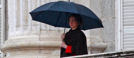 La Reina Sofía preside el Cambio de Guardia en el Palacio Real