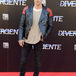 Adrián Lastra en el estreno de 'Divergente' en Madrid